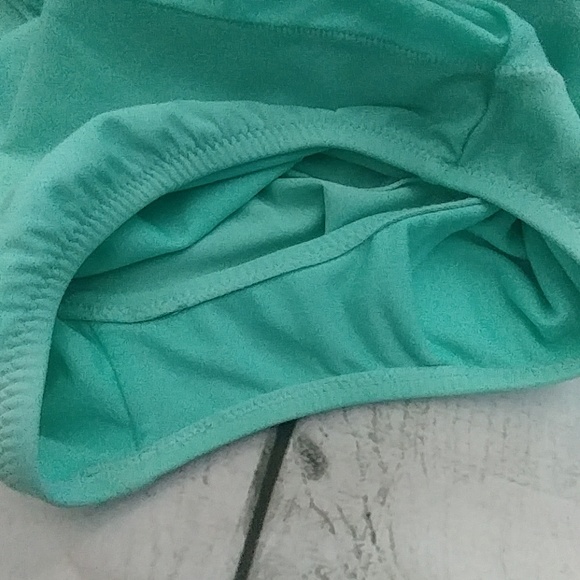 DONATED REACTION KENNETH COLE mint one piece sz 4 - Picture 8 of 8